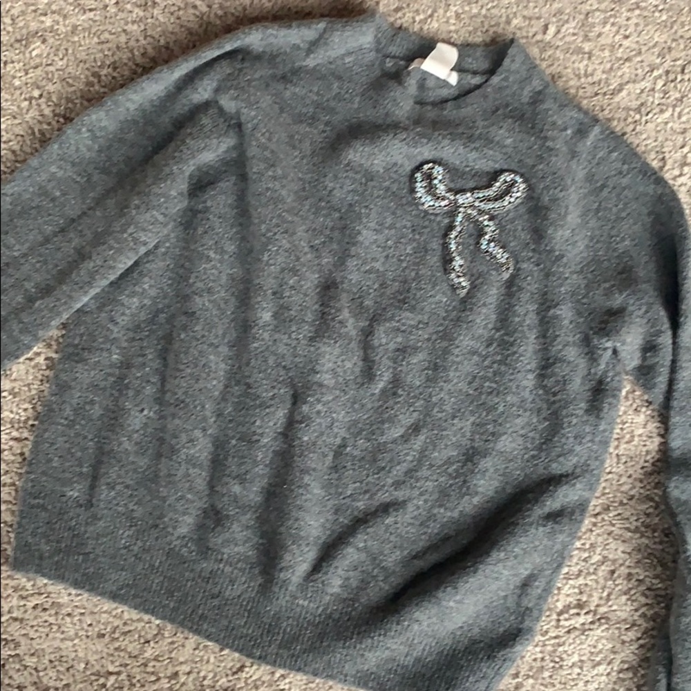 H&M bow sweater XS